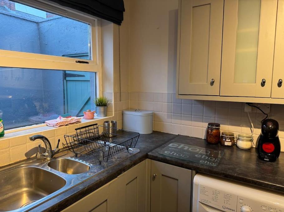 Stylish, Spacious And Central 4 Bedroom House Belfast Ngoại thất bức ảnh